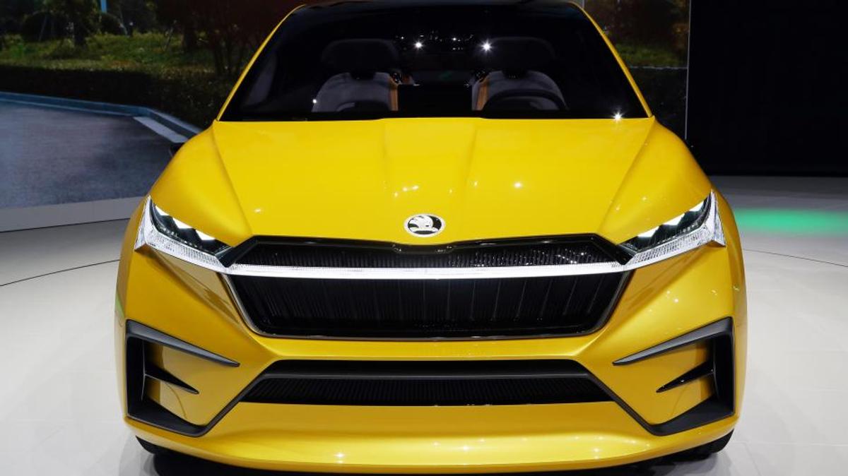 O mașină electrică l-a FASCINAT pe Ion Țiriac! Pune banii jos: „Are superautonomie” + Arată ULUITOR și e făcută în Europa!