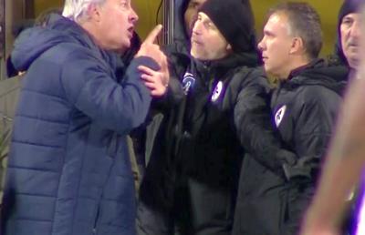 FOTO Două momente tensionate în Gaz Metan - Voluntari! Medieșenii au cerut penalty + Bergodi s-a certat cu omologii de banca adversă