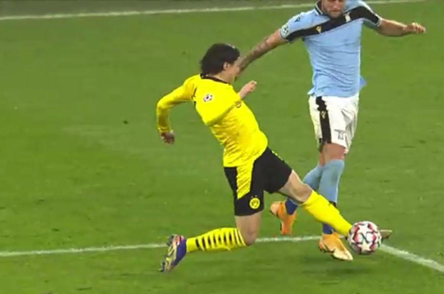 foto: captură @ Digi Sport FOTO + VIDEO Borussia Dortmund, calificată în „optimile” Ligii Campionilor după un meci cu scandal » Penalty controversat primit de Lazio: „De tot râsul”