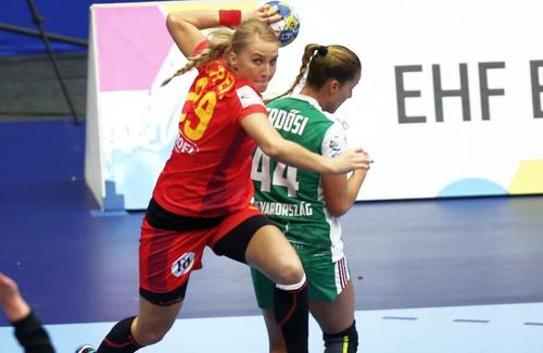 Campionatul European de handbal feminin debutează astăzi, de la ora 19:00, cu meciul dintre România și Germania. Alexander Koke, antrenorul secund al nemțoaicelor, e îngrijorat din cauza coronavirusului.