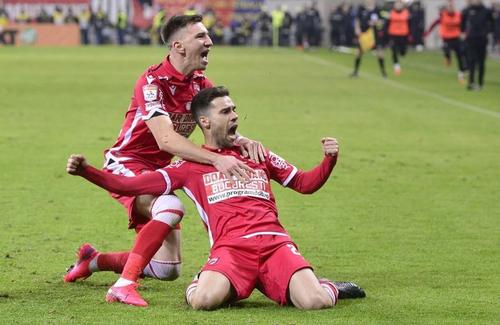 Andrei Sin (29 de ani, fundaș stânga) și Andreas Mihaiu (22, mijlocaș ofensiv) vor reveni la prima echipă a lui Dinamo, după plecarea lui Cosmin Contra.