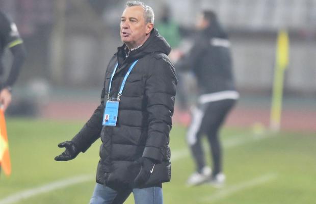 Iuliu Mureșan, chestionat direct la GSP Live: „Va fi demis Mircea Rednic dacă Dinamo nu câștigă cu Academica Clinceni?” » Răspunsul oficialului dinamovist