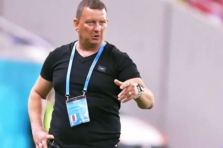 Academica Clinceni - Dinamo 1-0. Ionuț Chirilă, antrenorul din acte al ilfovenilor trecut însă pe linie moartă de conducere, a intrat în direct la finalul partidei de la Giurgiu.