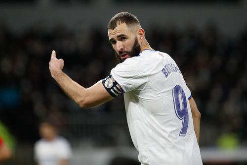Liverpool s-ar număra printre cluburile interesate de Karim Benzema
