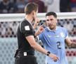 Gimenez se ceartă cu arbitrul Siebert, în Uruguay - Ghana/ foto Imago Images