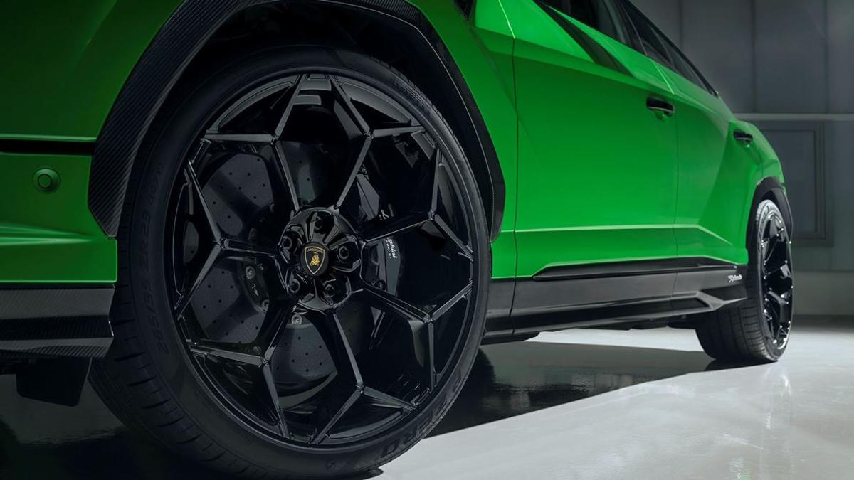 Adrian Mititelu jr. - Lamborghini Urus