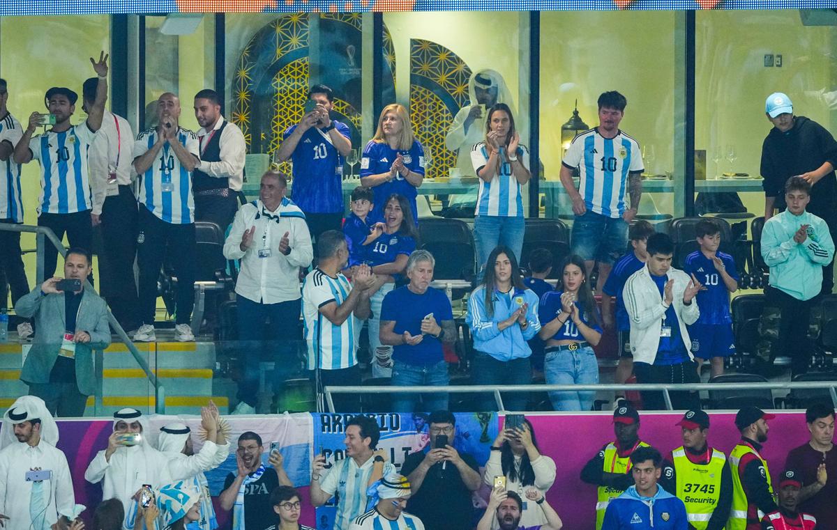 Leo Messi, „în transă” înainte de meciul cu Australia! Imagini spectaculoase din loja căpitanului Argentinei
