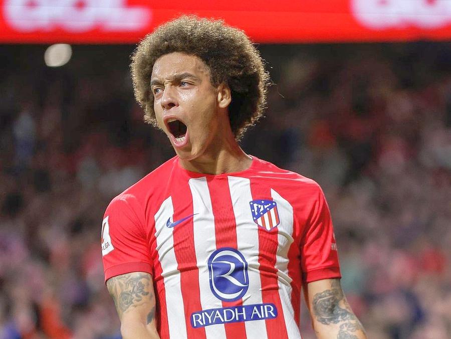 Internaționalul belgian Axel Witsel (34 de ani), mijlocașul lui Atletico Madrid. Foto: Instagram Starul mondial însurat cu o româncă vrea să revină la națională pentru a-i înfrunta pe „tricolori” la Euro 2024: „Dacă aș mai putea fi util?”