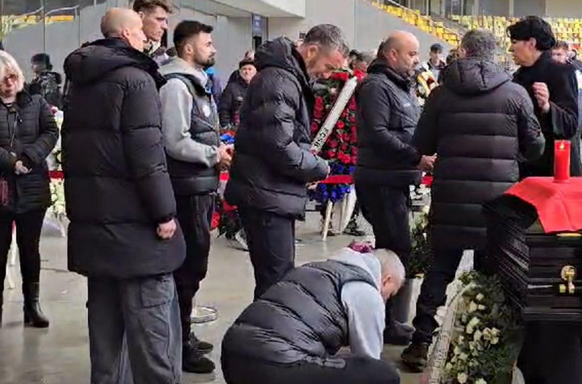 Tot lotul campioanei FCSB a mers la sicriul lui Helmut Duckadam » Mihai Stoica nu și-a mai putut stăpâni lacrimile