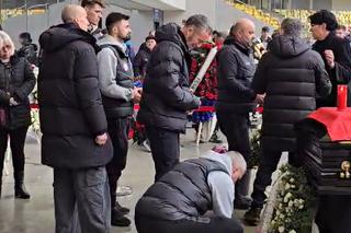 Tot lotul campioanei FCSB a mers la sicriul lui Helmut Duckadam » Mihai Stoica nu și-a mai putut stăpâni lacrimile