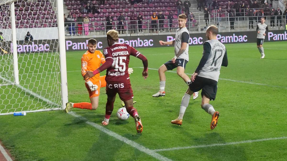 Moldovan anunță un transfer iminent la Rapid, dar și un val de plecări: „Trebuie să eliberăm spațiul acolo”