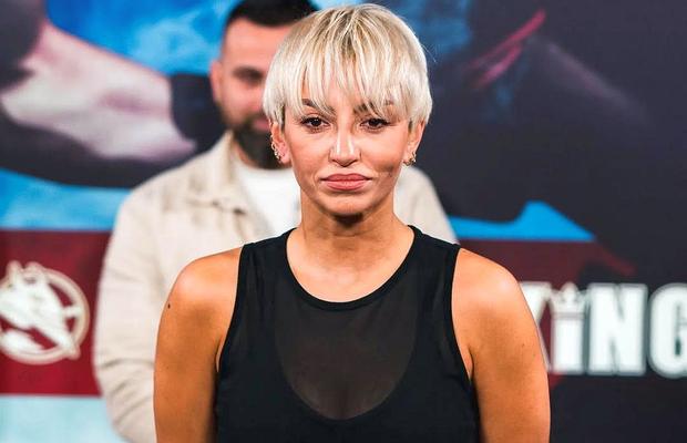 Giulia, făcută KO în ringul de box în doar câteva secunde, de o influenceriță maghiară! Gestul făcut la finalul meciului