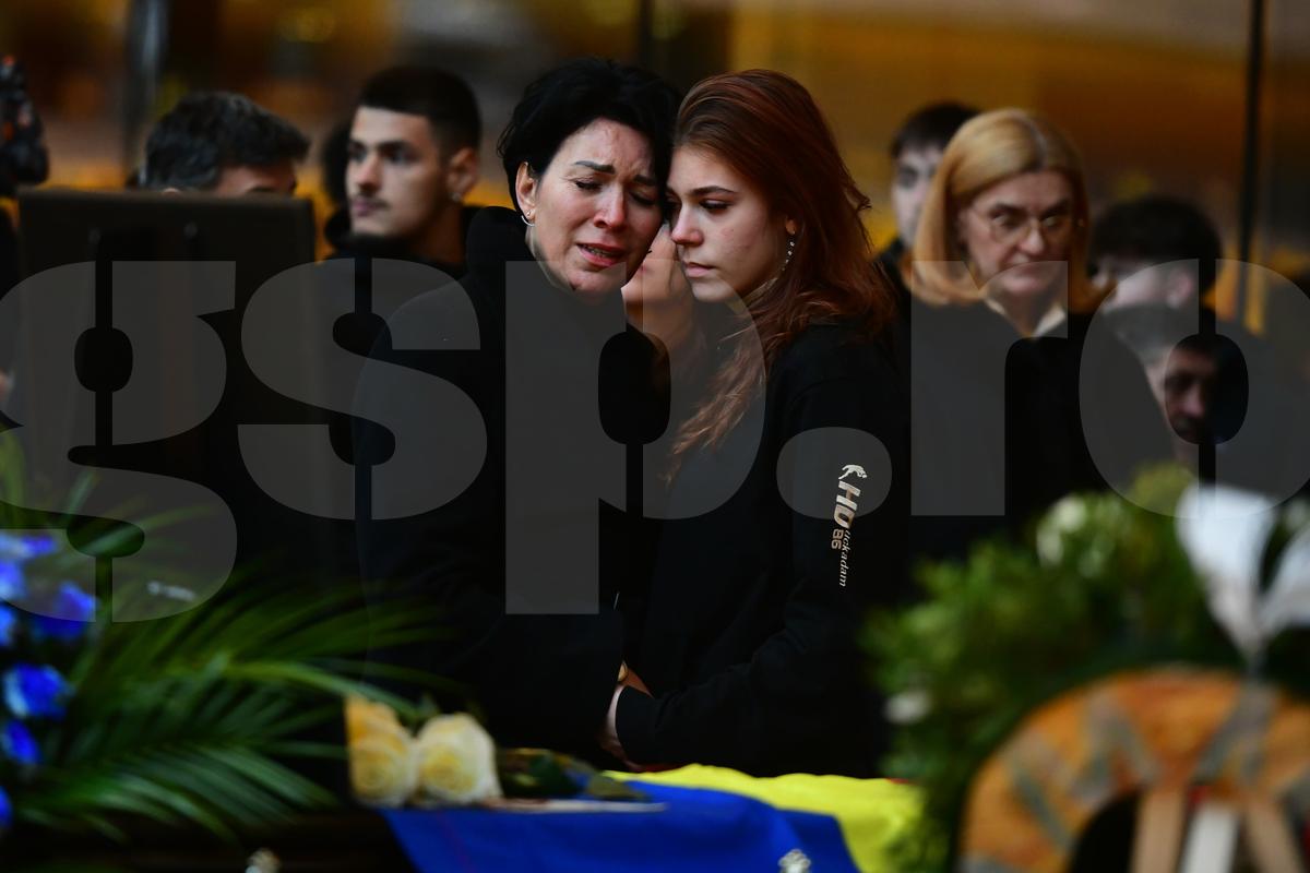 Imagini impresionante în Cupa României! Gest cum nu s-a mai văzut pe un teren de fotbal în memoria lui Duckadam