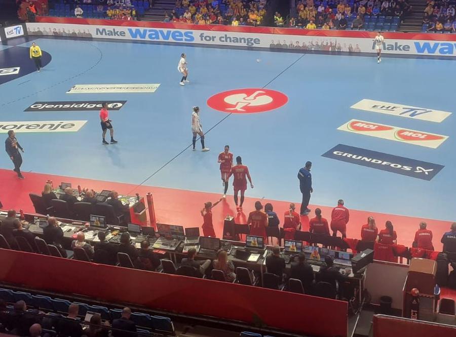 Bazaliu, pregătită de schimbare România câștigă MIRACULOS cu Serbia și e aproape calificată în faza următoare la Euro 2024 de handbal! Așteaptă rezultatul meciului Cehia - Muntenegru: doar UN DEZASTRU o trimite acasă