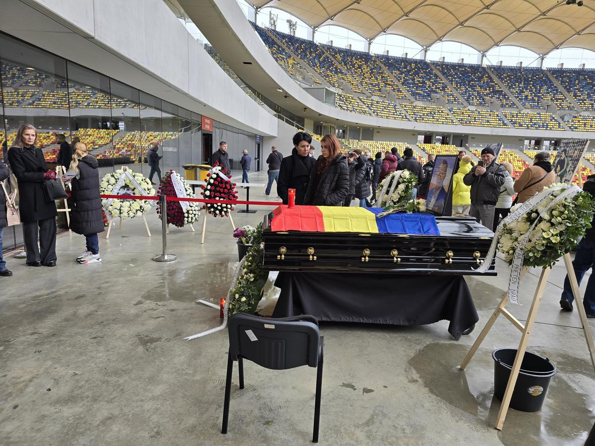Tot lotul campioanei FCSB a mers la sicriul lui Helmut Duckadam » Mihai Stoica nu și-a mai putut stăpâni lacrimile