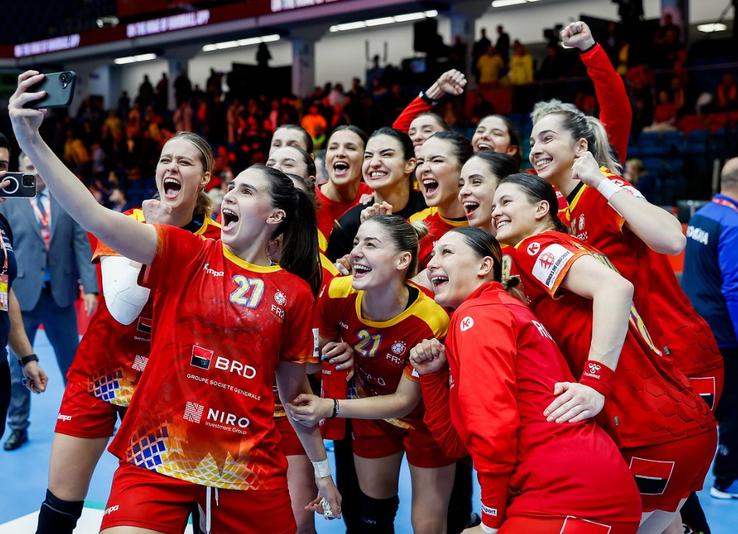 România - Serbia la Euro 2024, handbal feminin // Photos © EHF/kolektiff