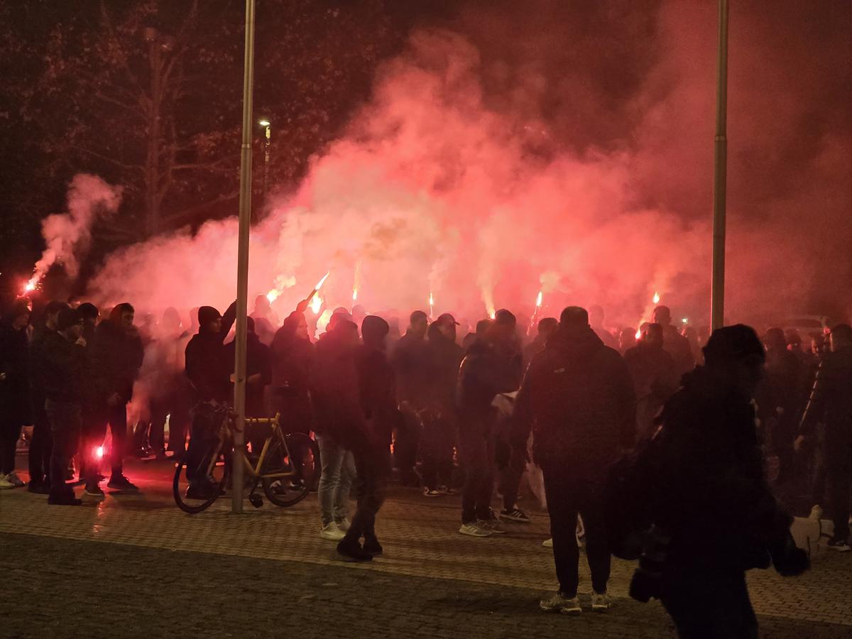 Peluza Nord FCSB și-a făcut apariția la Arena Națională pentru a-și lua rămas-bun de la Helmut Duckadam