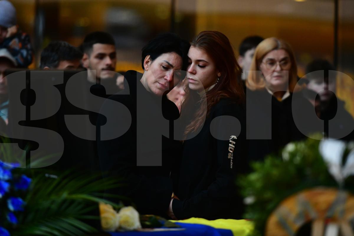Imagini impresionante în Cupa României! Gest cum nu s-a mai văzut pe un teren de fotbal în memoria lui Duckadam