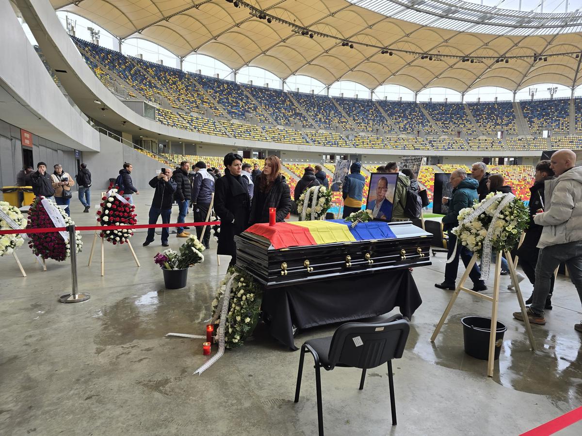 Trupul neînsuflețit al lui Helmut Duckadam, depus pe Arena Națională