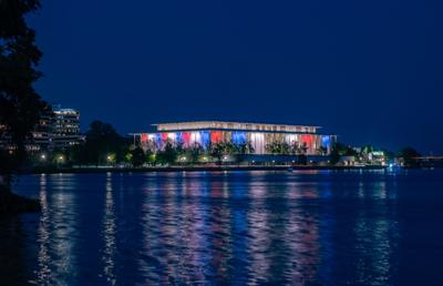 Trei superstaruri vor cânta în „Kennedy Center”, înaintea tragerii la sorți a grupelor Campionatului Mondial