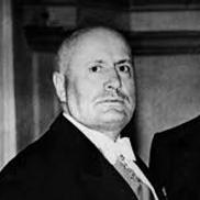 Galeazzo Ciano (dreapta) și socrul său, dictatorul fascist Benito Mussolini