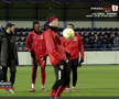 Mamadou Karamoko s-a accidentat la încălzire înainte de Farul - Dinamo // FOTO: captură Prima Sport