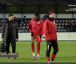Mamadou Karamoko s-a accidentat la încălzire înainte de Farul - Dinamo // FOTO: captură Prima Sport