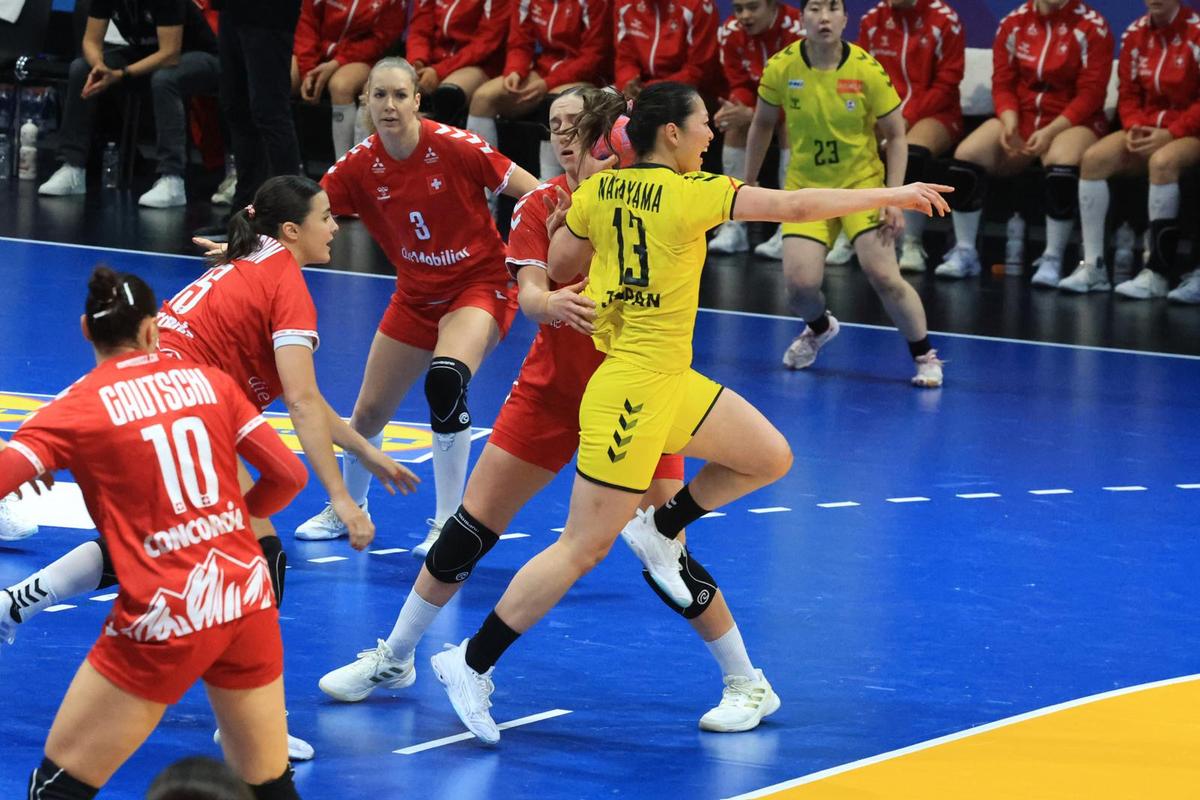Japonia - Elveția, Campionatull Mondial de handbal feminin