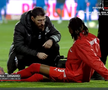 Mamadou Karamoko s-a accidentat la încălzire înainte de Farul - Dinamo // FOTO: captură Prima Sport