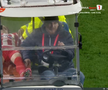 Alexandru Matei s-a accidentat grav în UTA - FCSB // FOTO: captură Prima Sport