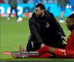 Mamadou Karamoko s-a accidentat la încălzire înainte de Farul - Dinamo // FOTO: captură Prima Sport