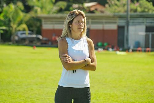 După ce s-a retras din conducerea clubului FC Olimpia Satu Mare, din Liga 3, investitoarea suedeză Cecilia Lihv a făcut acuzații serioase la adresa fotbalului din România/ FOTO Instagram @Cecilia Lihv