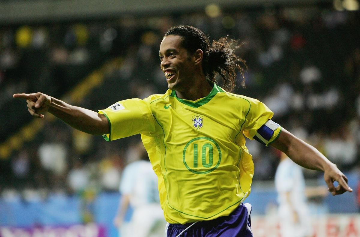 Ronaldinho a dat lovitura după ce a ieșit din închisoare! Cum a făcut brazilianul aproape 1 milion de euro