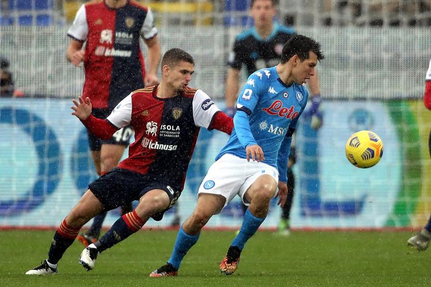 Răzvan Marin (stânga), în Cagliari - Napoli 1-4 // foto: Guliver/gettyimages