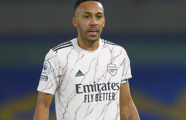 Moment șocant: fratele lui Aubameyang a tras cu pistolul în timp ce vorbea cu jucătorul lui Arsenal!