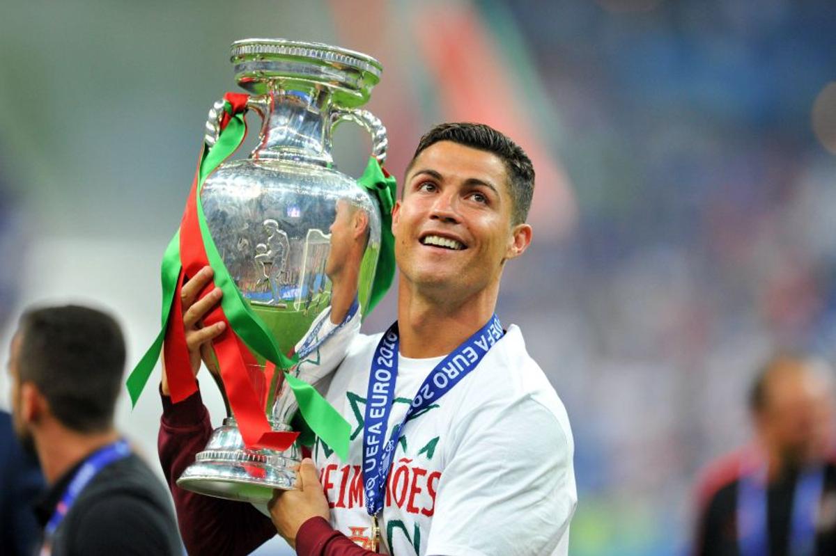Pele i-a recunoscut superioritatea lui Ronaldo, după ce lusitanul i-a depășit recordul de goluri: „Ce viață frumoasă ai!” » Răspunsul lui Cristiano