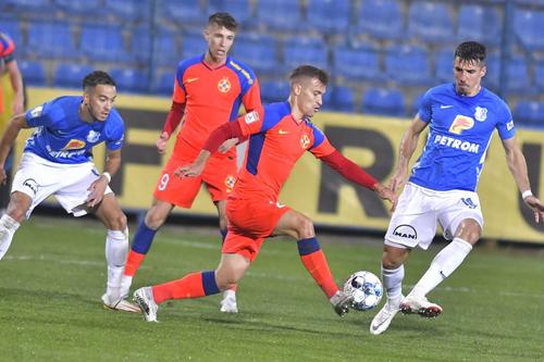 Octavian Popescu, în Farul - FCSB // foto: Imago Images