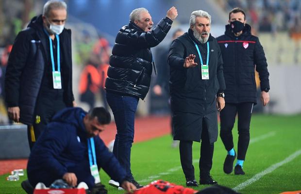 Șumudică a transferat primul jucător, dar e supărat pe Liga din Turcia: „Cum e posibil așa ceva? Merg cu 13 inși la Trabzonspor”