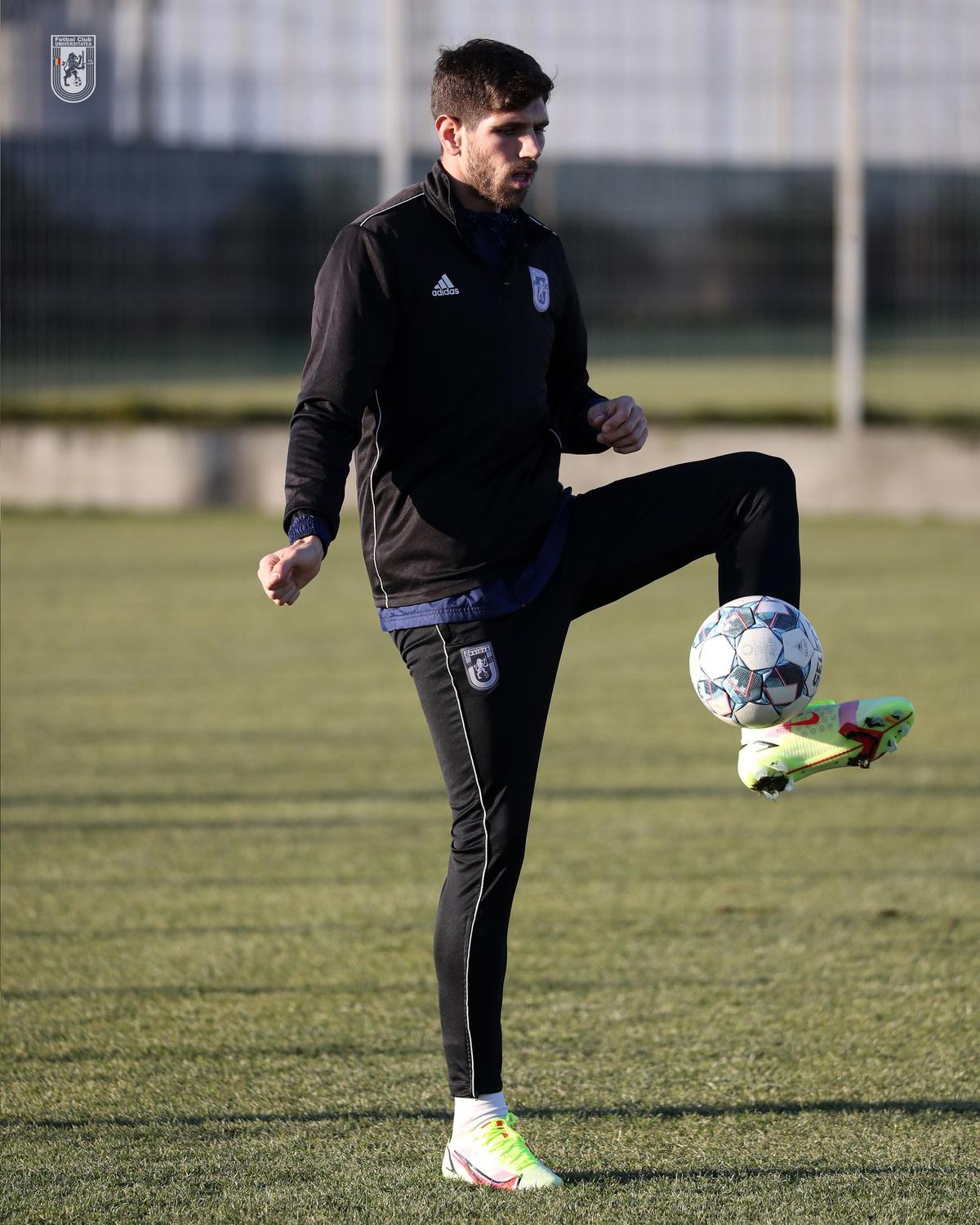 FCU Craiova s-a reunit azi » Primul transfer al oltenilor, sub comanda lui Napoli