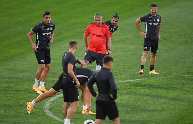 CFR Cluj pleacă în cantonament în Spania » Campioana va susține trei partide amicale