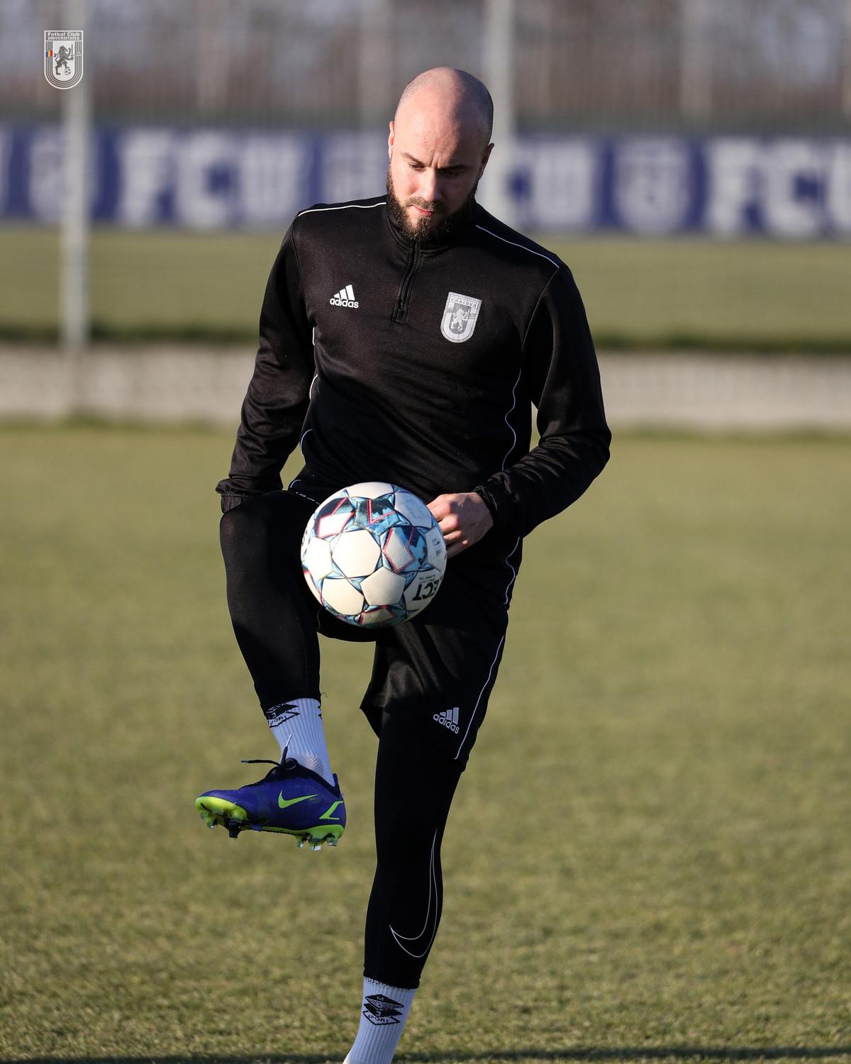 FCU Craiova s-a reunit azi » Primul transfer al oltenilor, sub comanda lui Napoli