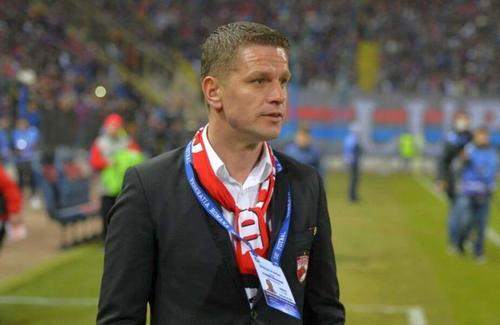 Flavius Stoican (45 de ani) și-a completat staff-ul cu Emilian Dolha (42 de ani). Acesta va ocupa postul de antrenor al portarilor.