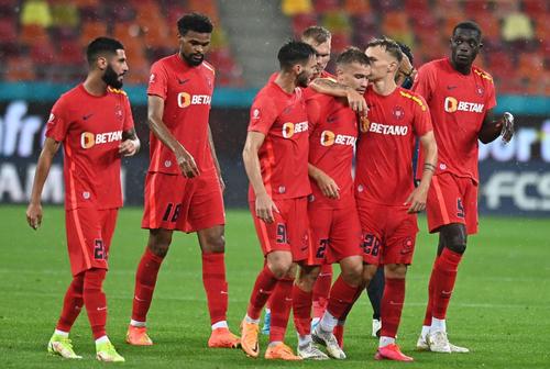 Radu Boboc, primul din stânga / FOTO: Imago