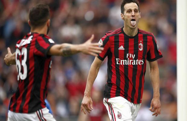 Contract nemaivăzut » Fostul atacant al lui AC Milan a semnat pentru un salariu lunar de doar 1 euro! „A venit să ne ajute să luăm titlul”