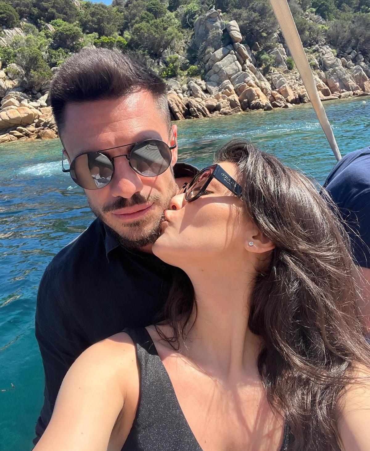 Andrei Burcă a făcut marele pas la Paris! A cerut-o în căsătorie pe tânăra avocată
