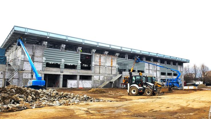 Așa arătau lucrările la Berceni Arena, noul patinoar din București, în ianuarie