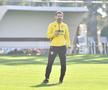 „Câinii” reînvață fotbalul și cum se marchează » Zeljko Kopic de la „Acesta nu e Dinamo!” la „Așa, dați gol, yes, yes, bravo!”