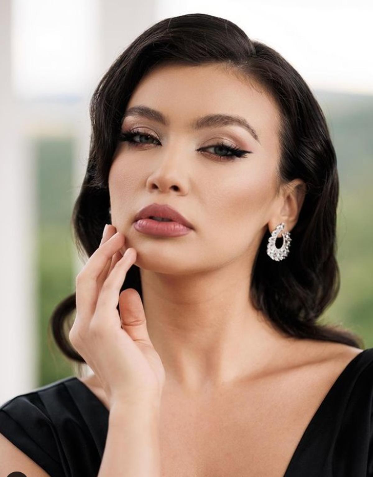 Andrei Burcă a făcut marele pas la Paris! A cerut-o în căsătorie pe tânăra avocată