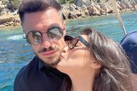 Andrei Burcă a făcut marele pas la Paris! A cerut-o în căsătorie pe tânăra avocată