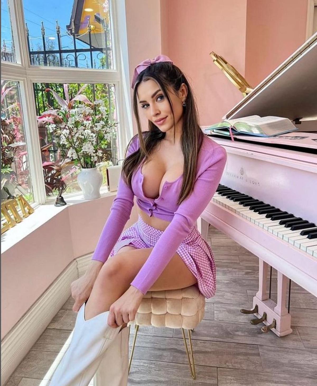 Emily Pellegrini, fotomodelul creat de AI, a păcălit sportivi faimoși / FOTO: Instagram @emilypellegrini